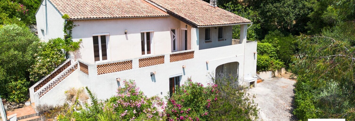 Maison 7 Pièces 243 m² à vendre à Pierrefeu-du-Var (83390)