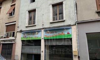 Immeuble  210 m² à vendre à La Côte-Saint-André (38260)