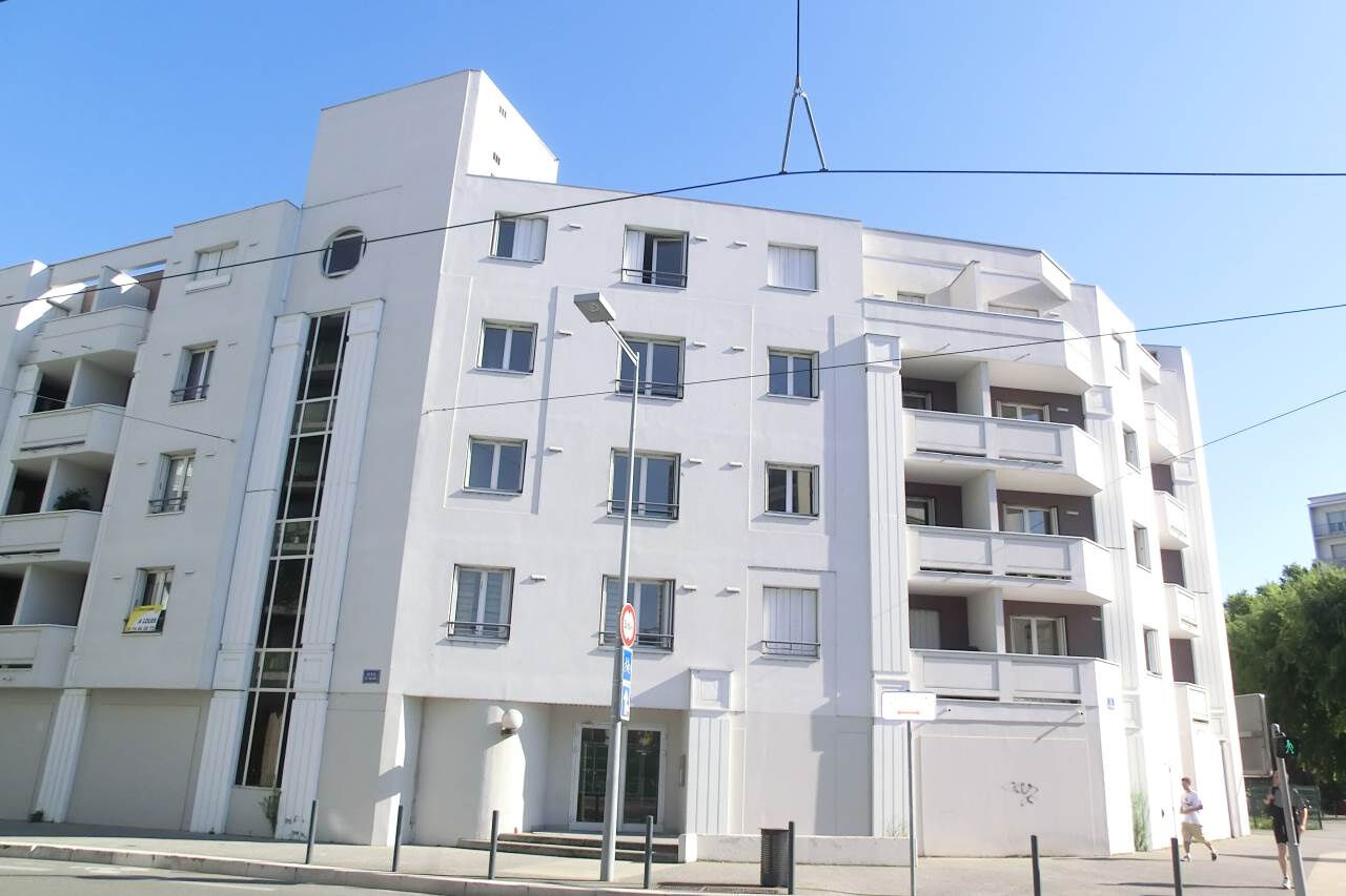 Appartement 1 pièces  à louer Grenoble 38100
