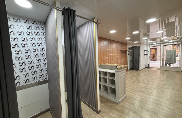 Local Commercial 36 m2 — photo 3