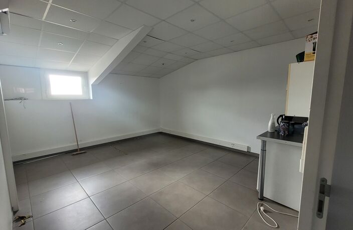 Bureau — photo 4