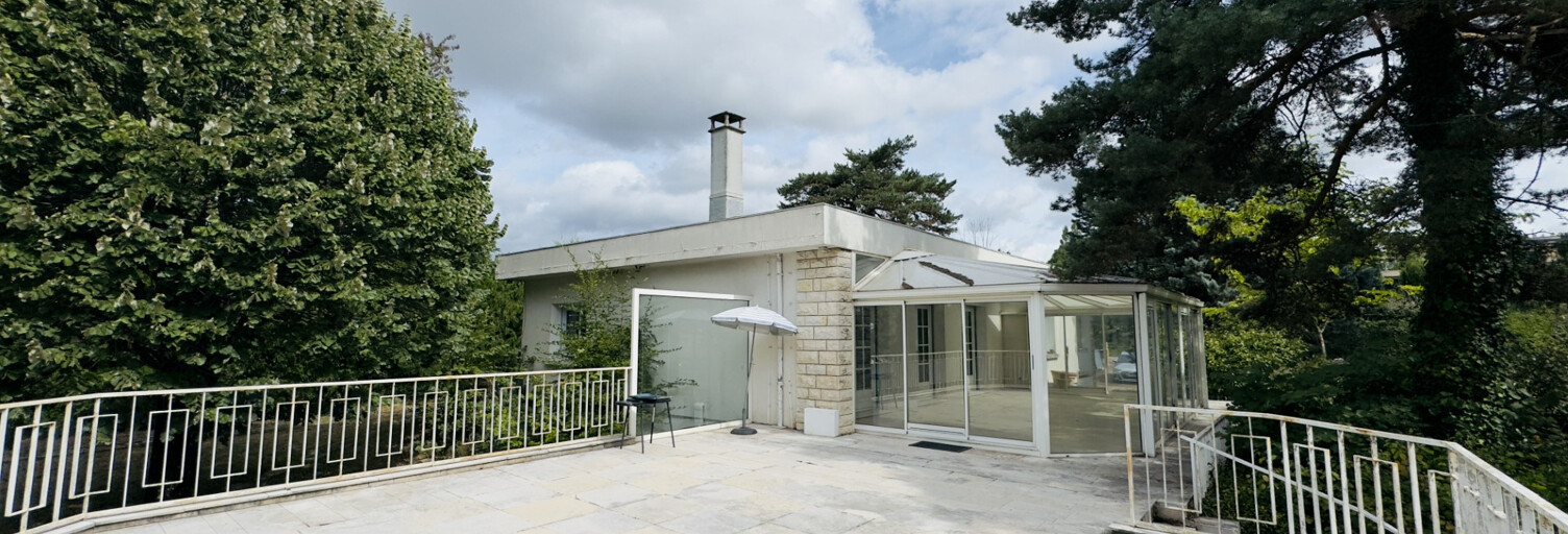 Maison 8 Pièces 300 m² à vendre à Dardilly (69570)