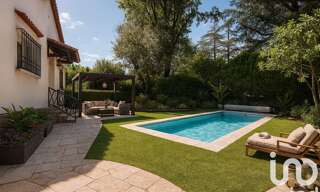Maison 5 Pièces 97 m² à vendre à Roquefort-les-Pins (06330)
