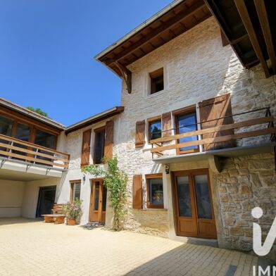 Maison 10 pièces 332000 €