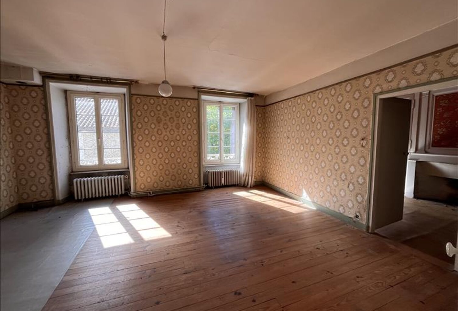 Maison de bourg de 5 pièces principales — photo 1