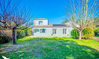 Maison 9 Pièces 224 m² à vendre à Carignan-de-Bordeaux (33360)