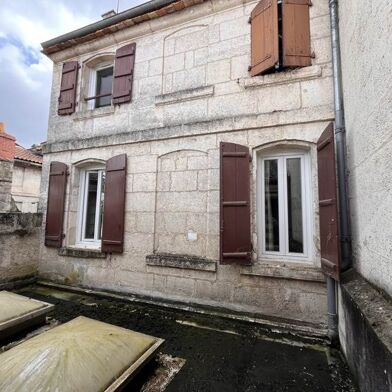 Immeuble  213000 €