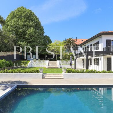 Maison 11 pièces 12000 €