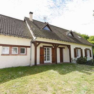 Maison 7 pièces 250275 €