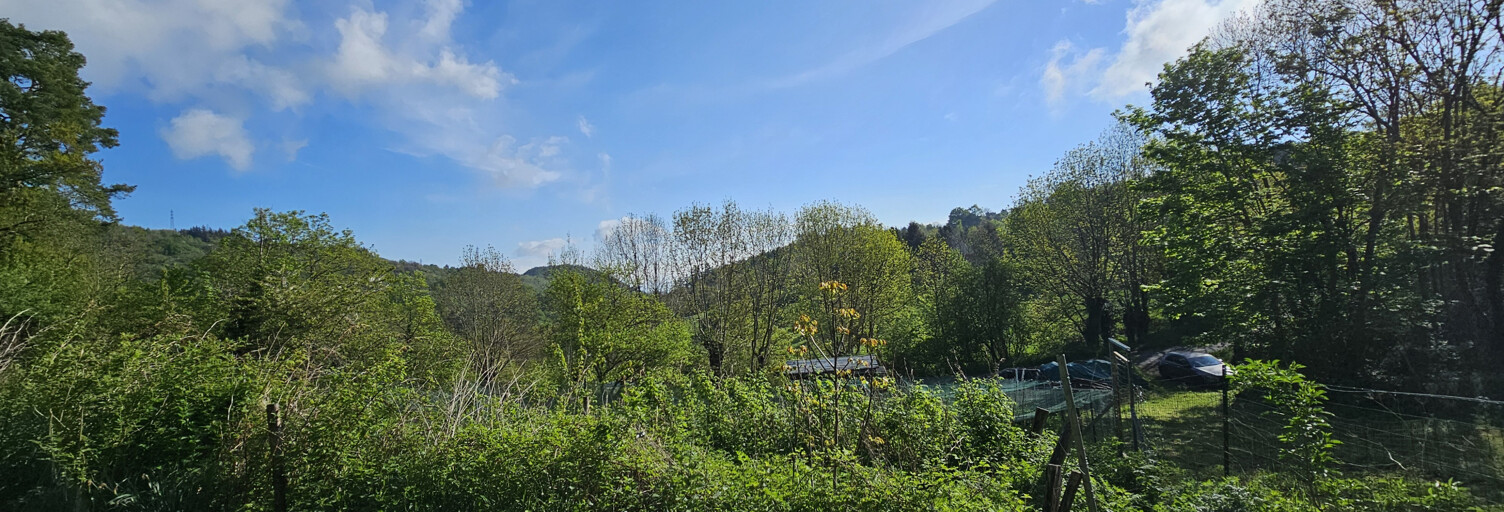 Terrain  3040 m² à vendre à Saint-Genès-Champanelle (63122)