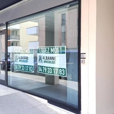 Commerce 3 pièces 933 €