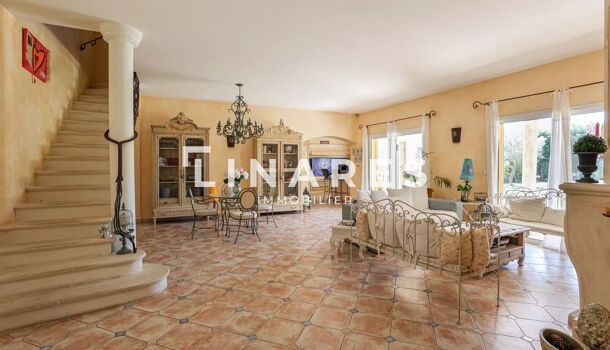 Propri&eacute;t&eacute; 9 pièces  à vendre Trets 13530