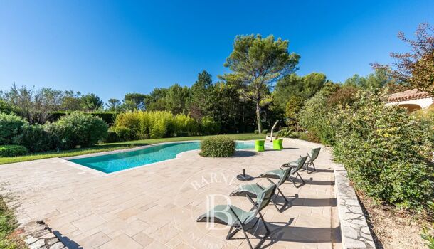 Villa / Maison 10 pièces  à vendre Aix-en-Provence 13100