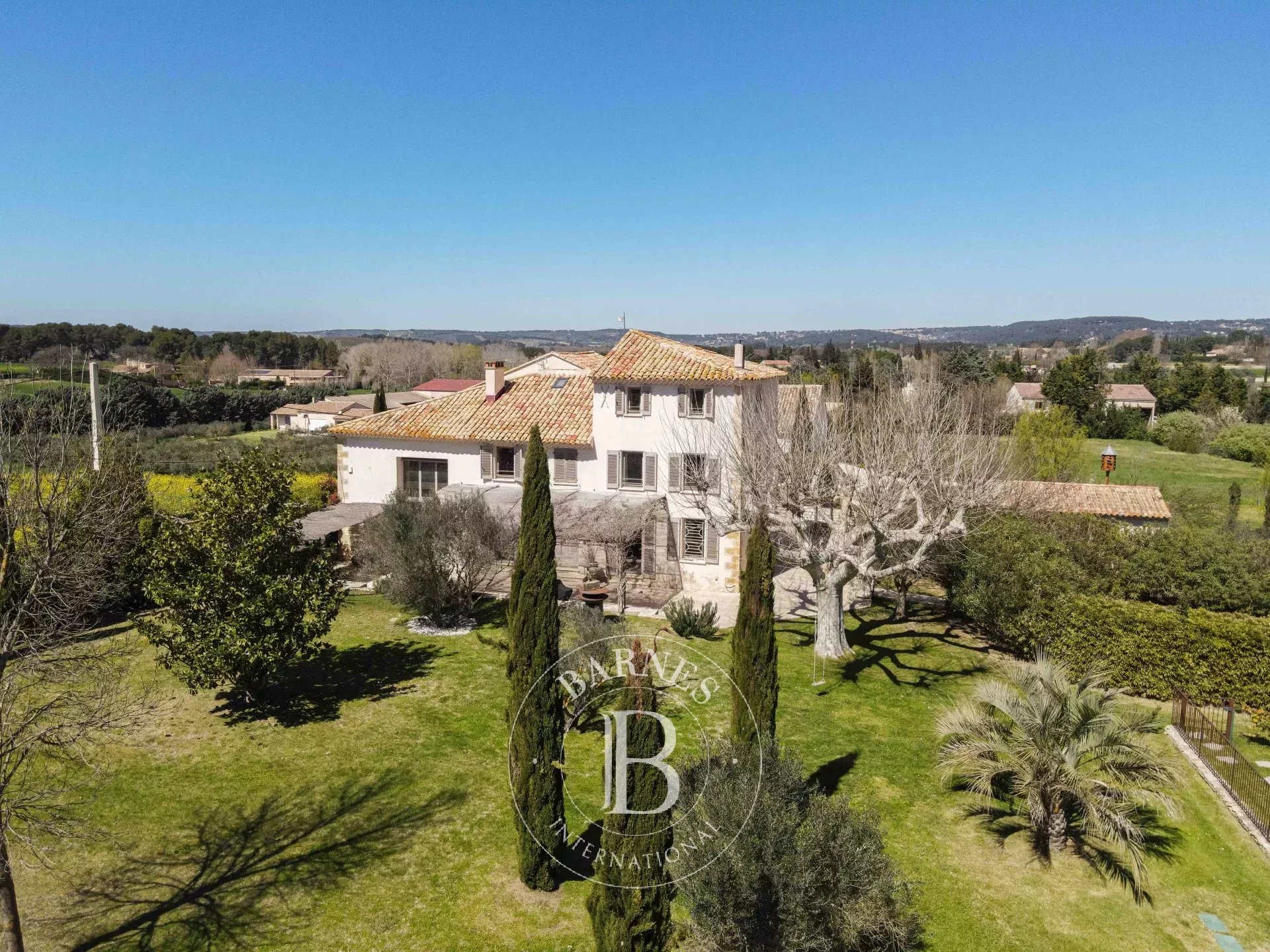 Villa / Maison 20 pièces  à vendre Aix-en-Provence 13100