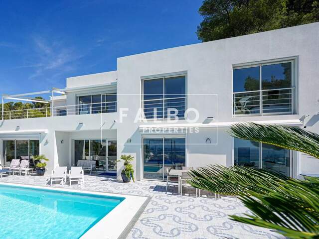Villa vue mer domaine sécurisé prisé Marseille 7° — photo du bien