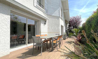 Maison 5 Pièces 146 m² à vendre à Divonne-les-Bains (01220)