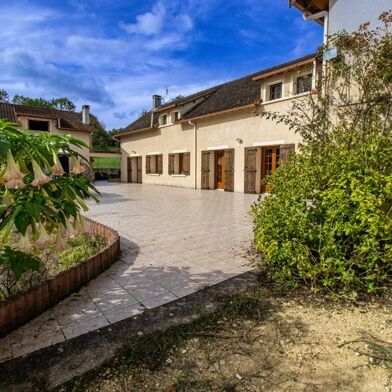 Maison 10 pièces 350000 €