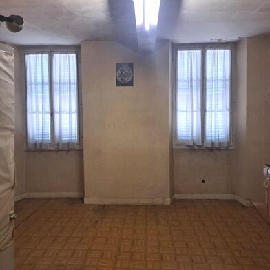 Maison 13 pièces 210000 €