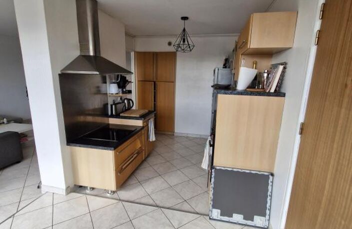 CHAMBRE EN COLOCATION  dans T5 de 84.60m²- RUE DE ST CYR LYON 9 — photo 4