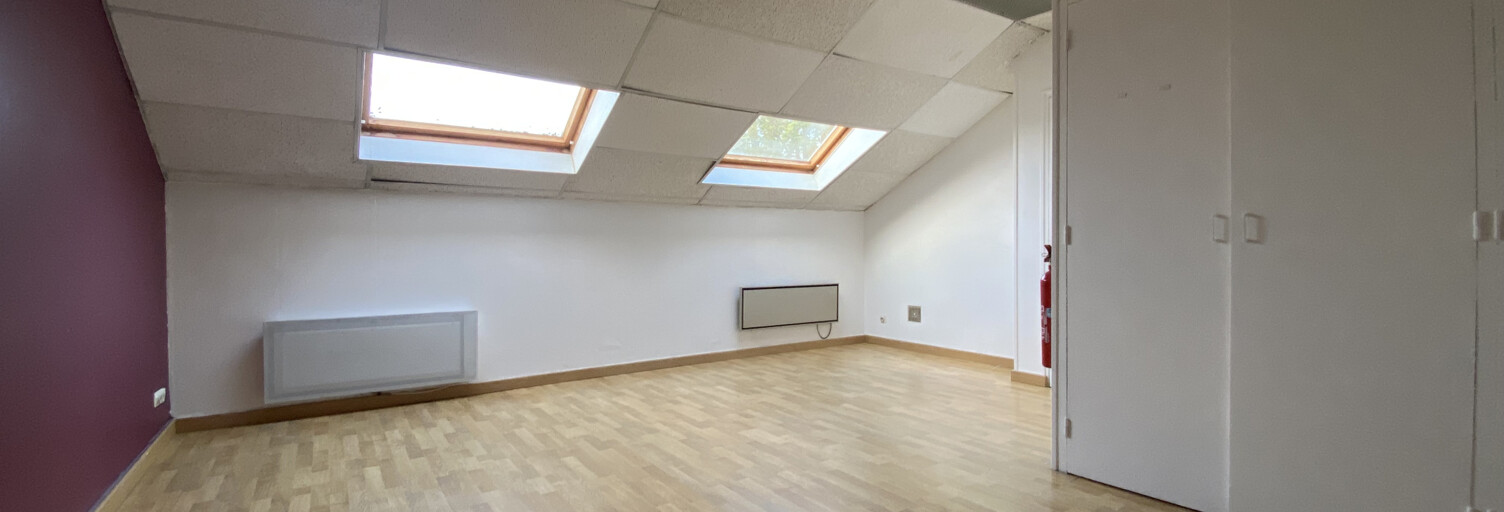 Commerce  25 m² à louer à Sautron (44880)