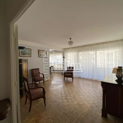 Appartement 4 pièces 127000 €