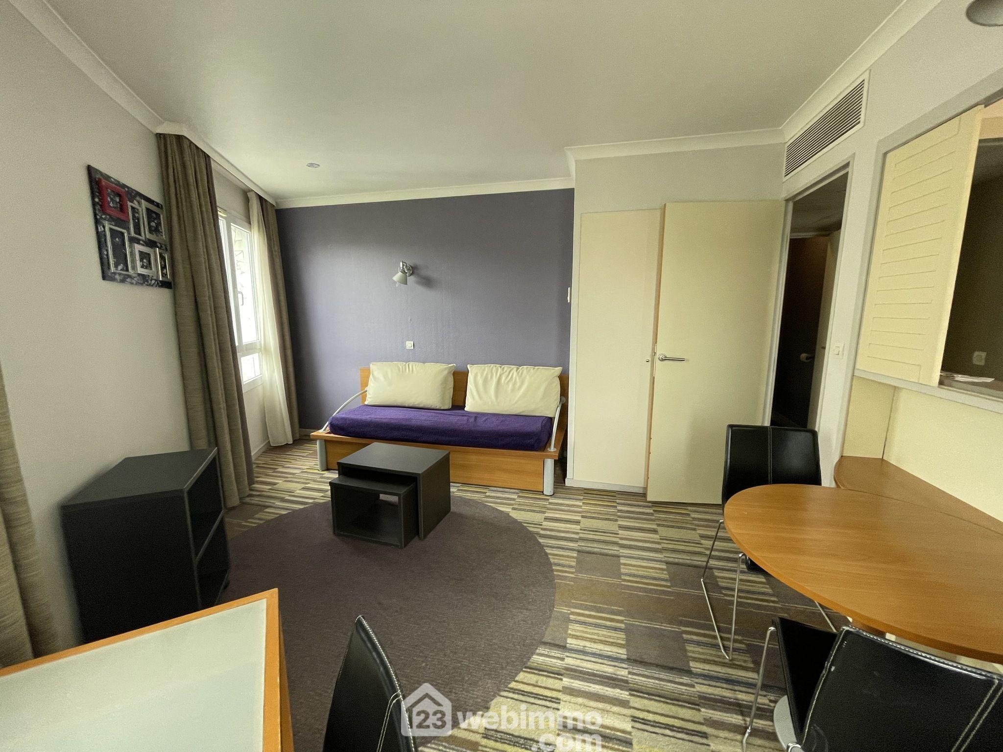Photo Appartement - 31m² - Courbevoie image 2/4