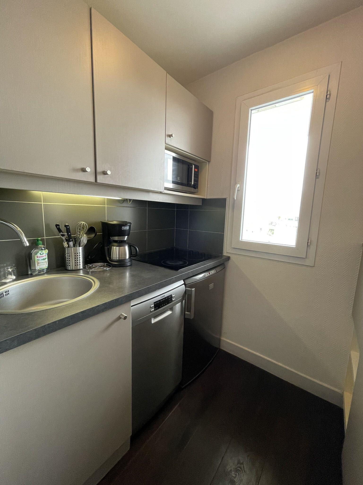Photo Appartement - 31m² - Courbevoie image 3/4