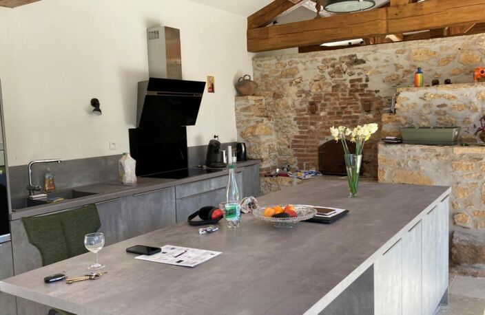 propriété sur 28.350 m² de terrain — photo 2