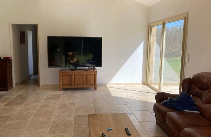 propriété sur 28.350 m² de terrain — photo 4