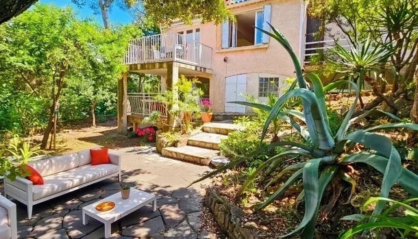 Villa / Maison 5 pièces  à vendre Pradet (Le) 83220