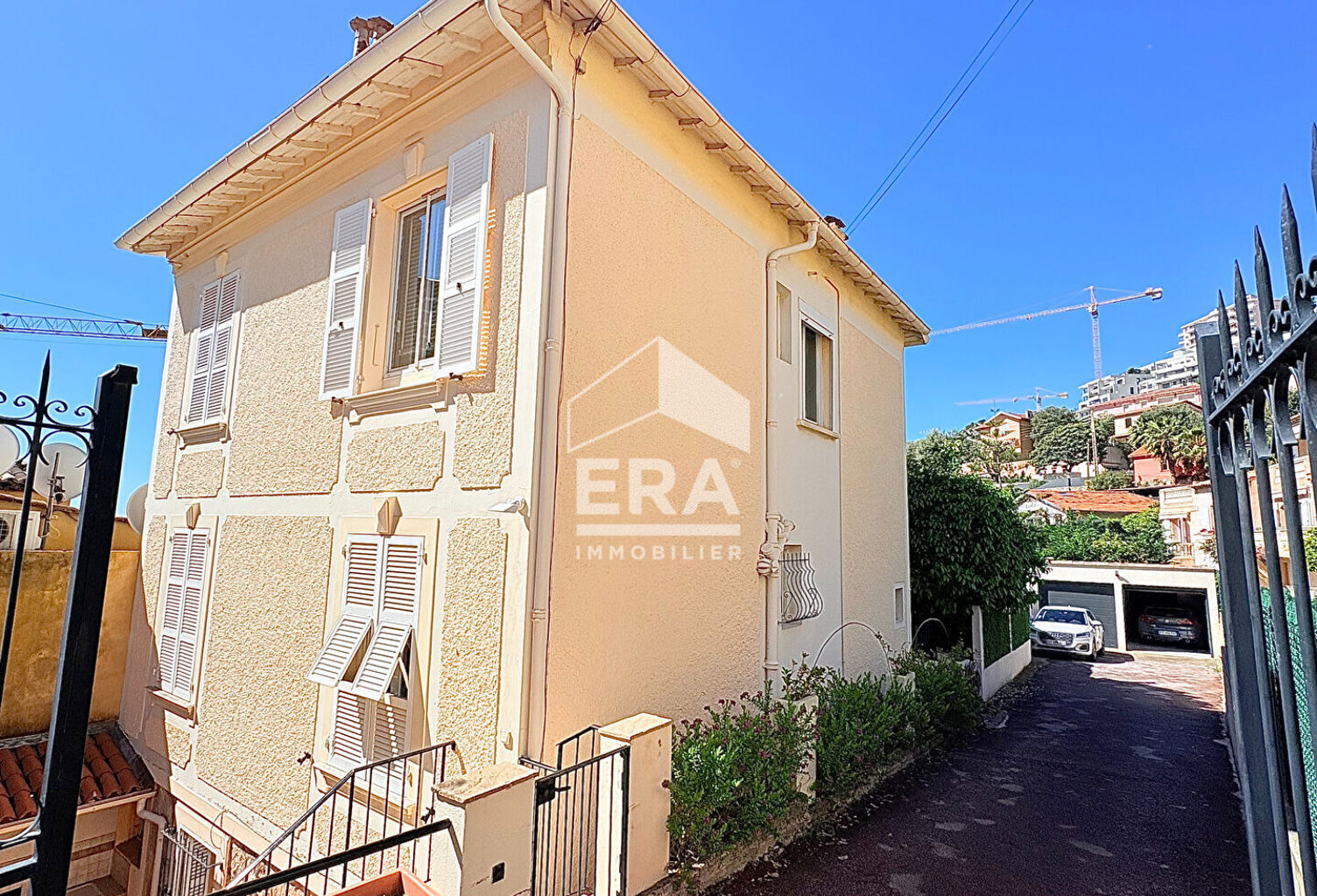 Villa 5 pièces vue mer et Monaco avec appartement 3 pièces indépendant ! — photo 1