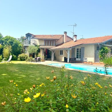 Maison 5 pièces 376000 €