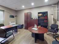 Local commercial — photo 3