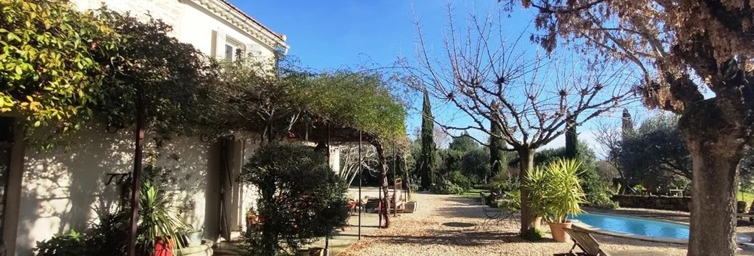 Maison 10 Pièces 250 m² à vendre à Orange (84100)