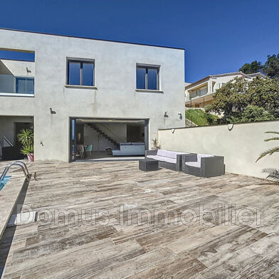 Maison 4 pièces 599000 €