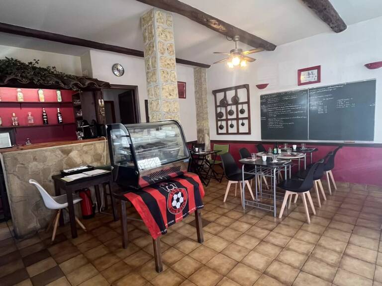 FOND DE COMMERCE - RESTAURANT — photo 1