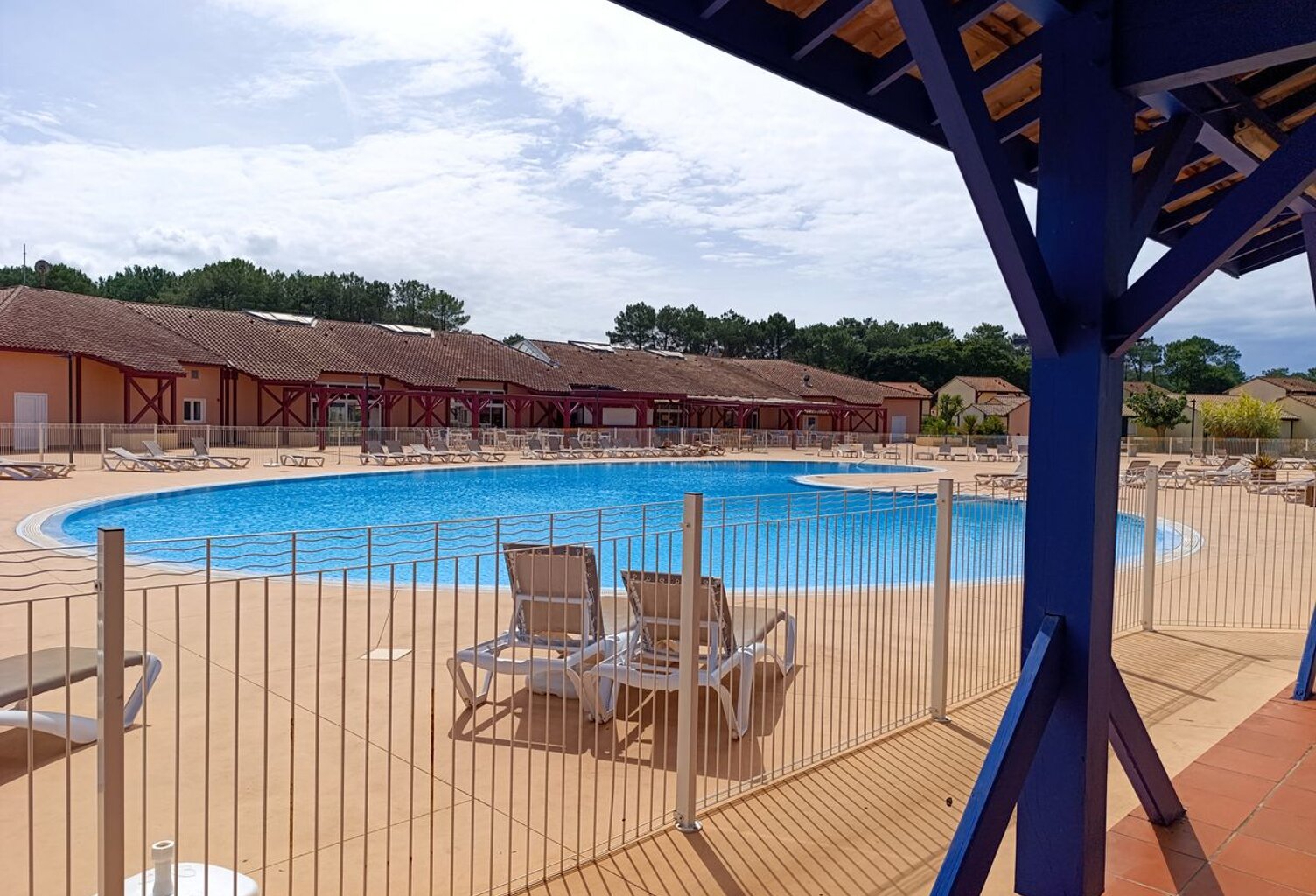 Appartement 2 pièces dans résidence avec piscine — photo 1