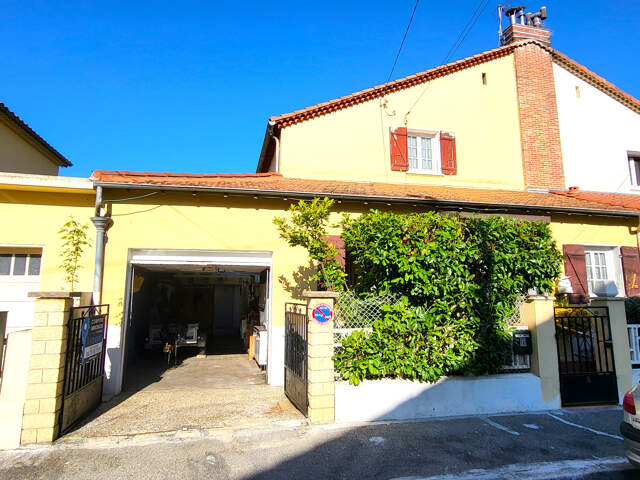 Drôme (26) A vendre à Valence - Maison de ville type 4, avec — photo du bien