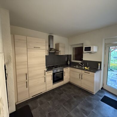 Maison 8 pièces 80000 €