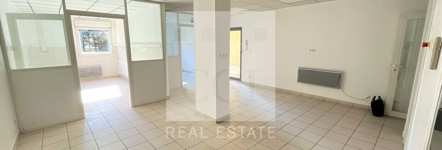 Bureau  84 m² à louer à Bron (69500)