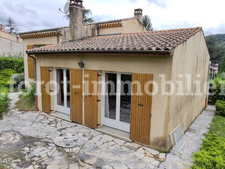 Villa — photo 1