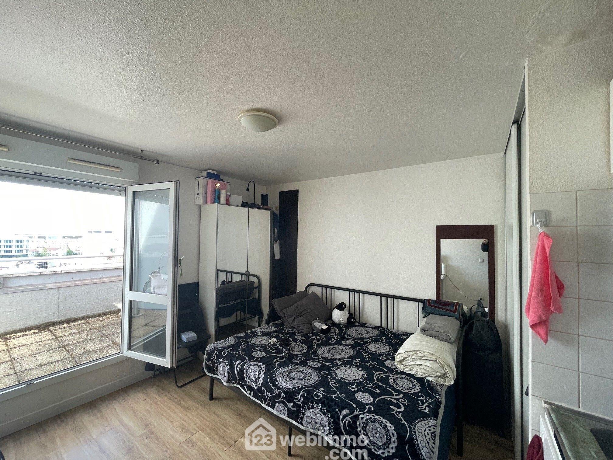 Appartement - 20m² - Courbevoie