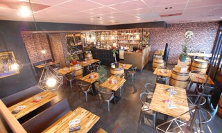 Commerce 3 Pièces 190 m² à vendre à Pugnac (33710)