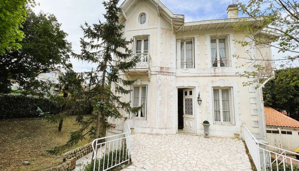 Villa / Maison 11 pièces  à vendre Royan 17200