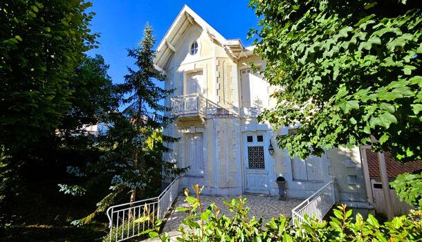 Villa / Maison 11 pièces  à vendre Royan 17200