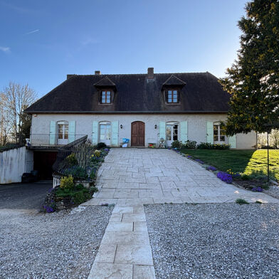 Maison 10 pièces 485000 €