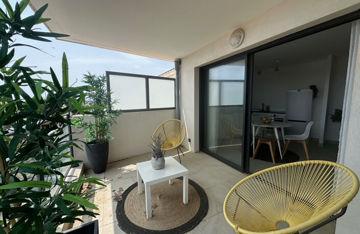 VUE MER - T3  CENTRE-VILLE - TERRASSE - PARKING - STANDING - CALME — photo 2