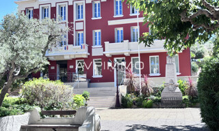 Divers  104 m² à vendre à Saint-Cyr-sur-Mer (83270)