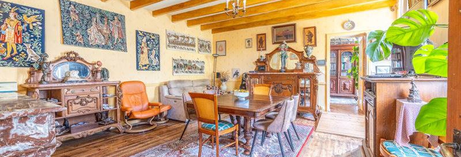 Maison 10 Pièces 200 m² à vendre à Puyrolland (17380)