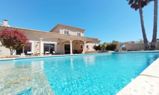 Maison 7 Pièces 230 m² à vendre à Caux (34720)